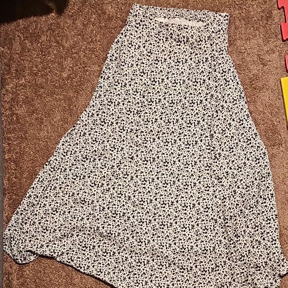 Floral Maxi skirt - L
